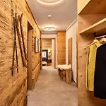 Διαμέρισμα Luxurioese Chalet-apartment By Interhome See