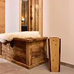 Διαμέρισμα Luxurioese Chalet-apartment By Interhome
