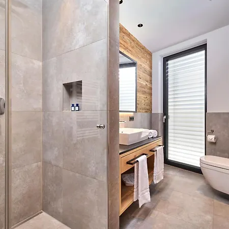 Lejlighed Luxurioese Chalet-apartment By Interhome See