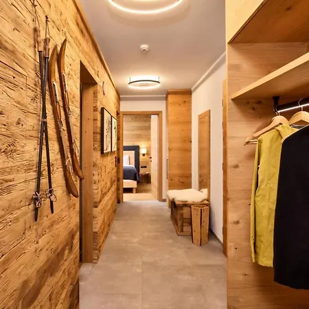 Apartment Luxurioese Chalet-apartment By Interhome See